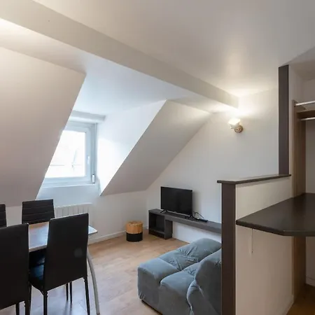 Ideal - Quiet Garden - Free Parking Eurovision Apartment *