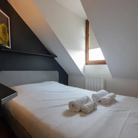 Ideal - Quiet Garden - Free Parking Eurovision Apartment *